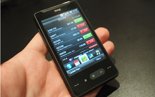 Illustration for article titled HTC HD Mini Runs Windows Mobile 6.5.3, Has Secret Yellow Back